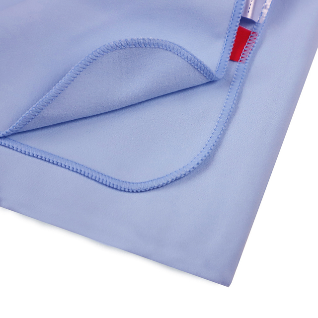 Peshqir p&euml;lhure p&euml;r pastrimin e bizhuterive t&euml; syzeve Microfiber Suede me logo